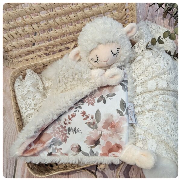 Doudou plat mouton Adèle blanc